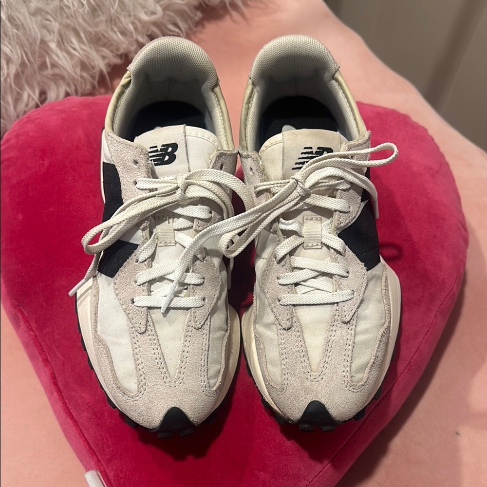 New Balance White and Black Sneakers 327